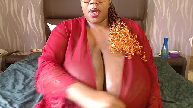 BoobsQueen46K online show from April 30, 10:21 am
