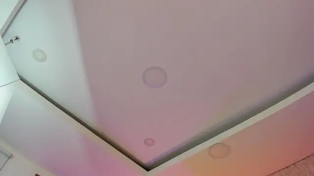 Viollet xoxo online show from February 16, 7:43 pm