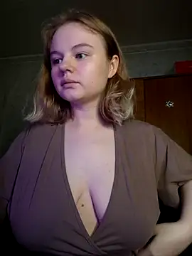 Snapshot of SlipperSherry chatting on October 31, 10:00 pm SlipperSherry online show from October 31, 10:00 pm