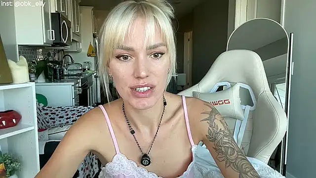 Ohbabykelly online show from November 15, 9:11 pm