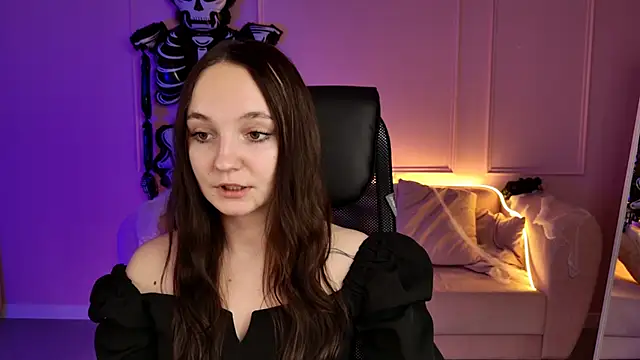 Snapshot of ameliaglamour chatting on October 24, 10:55 am ameliaglamour online show from October 24, 10:55 am