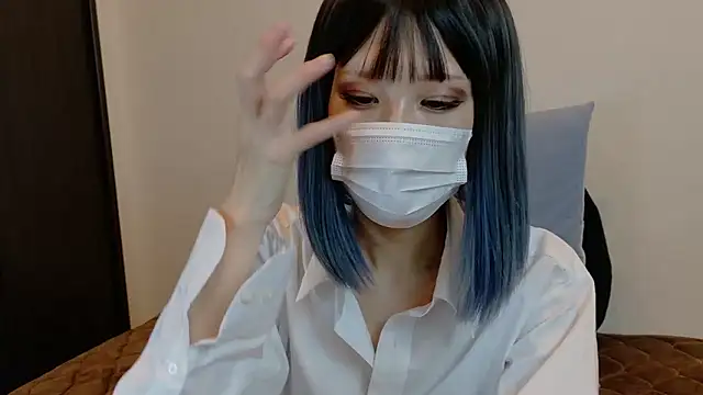 sarina at online show from December 14, 9:25 am