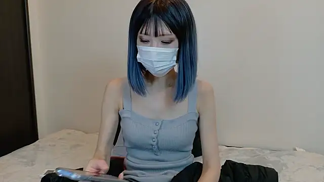 sarina at online show from January 12, 9:25 am