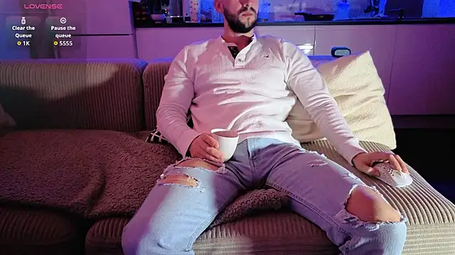 boiteasex online show from March 23, 5:44 am