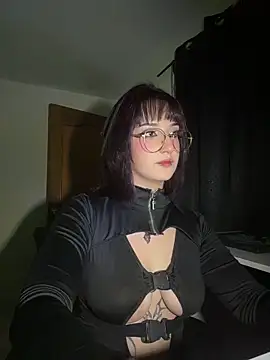 Snapshot of AliceSweet10 chatting on March 4, 6:19 am AliceSweet10 online show from March 4, 6:19 am