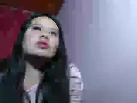 Snapshot of nina_kisslove chatting on October 20, 4:51 pm nina kisslove online show from October 20, 4:51 pm