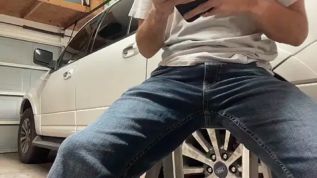 Snapshot of HorneyCowboy154 chatting on September 13, 4:51 pm HorneyCowboy154 online show from September 13, 4:51 pm