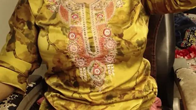 Snapshot of campornlive71 chatting on February 11, 3:28 pm campornlive71 online show from February 11, 3:28 pm