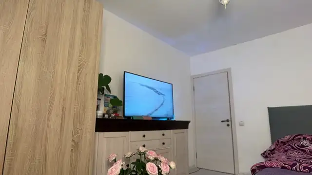 Snapshot of Miaswetty chatting on October 14, 9:43 am Miaswetty online show from October 14, 9:43 am