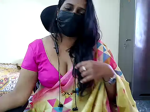 Snapshot of ammu1990 chatting on June 8, 8:37 am ammu1990 online show from June 8, 8:37 am