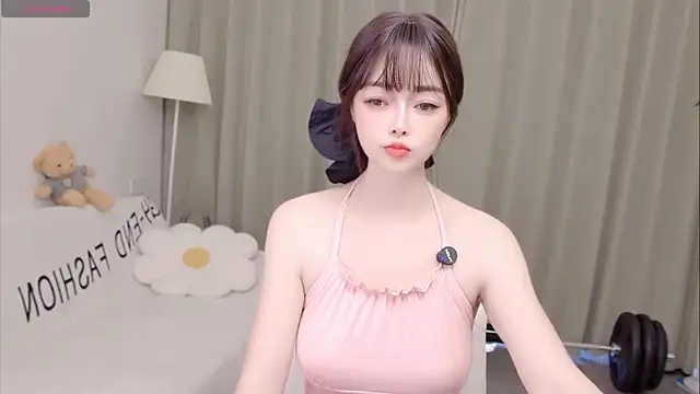 Snapshot of uikyy1 chatting on July 21, 8:27 am uikyy1 online show from July 21, 8:27 am