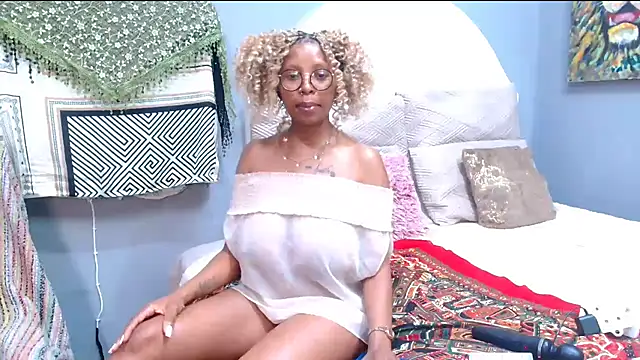 Kay-Tee online show from July 28, 8:12 pm