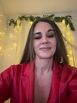 LucieMack online show from March 30, 5:58 pm