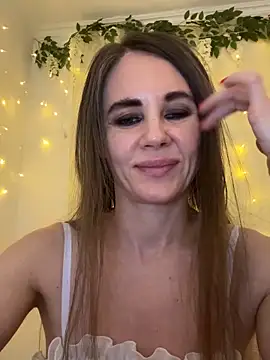 LucieMack online show from April 15, 7:58 pm