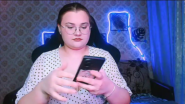 Snapshot of InLoveWithLife26 chatting on March 9, 3:38 pm InLoveWithLife26 online show from March 9, 3:38 pm