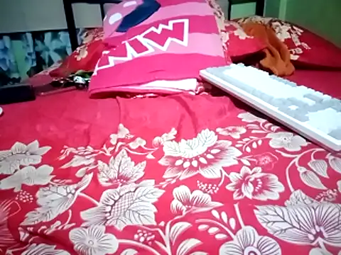 ashley kimxx online show from February 12, 10:05 pm