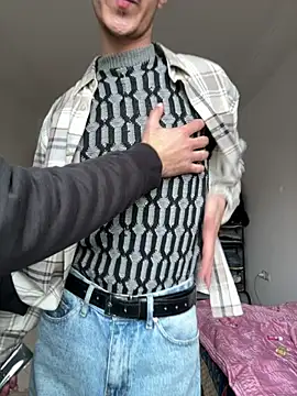 HitShelf online show from February 9, 1:48 pm