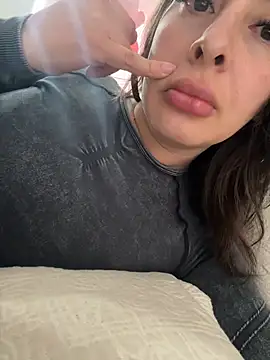 Savannah Monroe online show from March 15, 10:27 pm