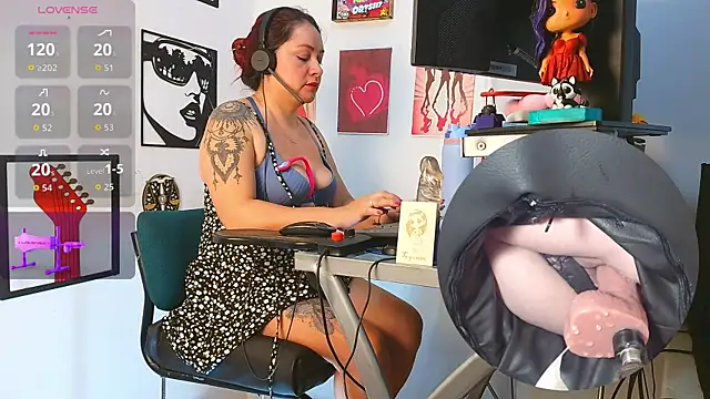 leidydi223 online show from May 23, 9:41 pm