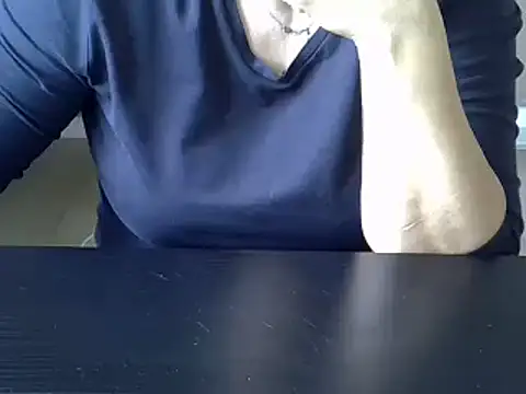 ITALIANASISIXX online show from October 22, 10:26 am