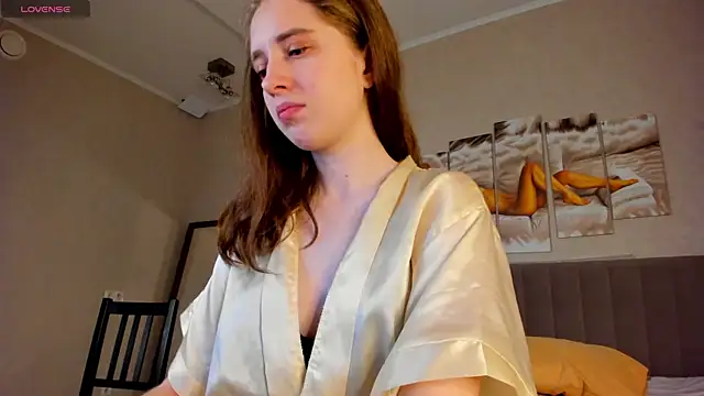 Camilla Kelly online show from March 20, 1:43 am