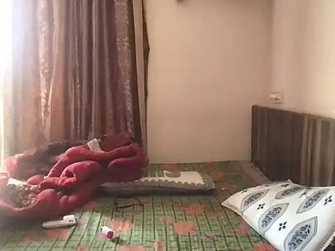 Snapshot of _Maya_zaidi_ chatting on April 23, 6:36 am Maya zaidi online show from April 23, 6:36 am