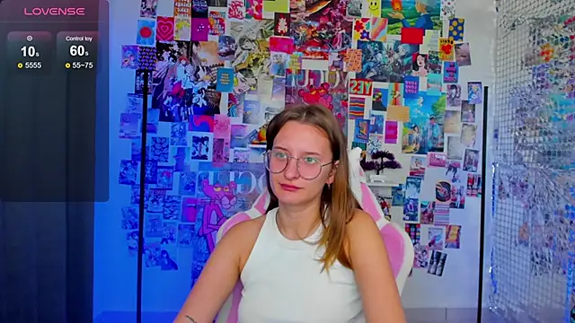 Snapshot of Maryyy_May chatting on October 7, 6:49 pm Maryyy May online show from October 7, 6:49 pm