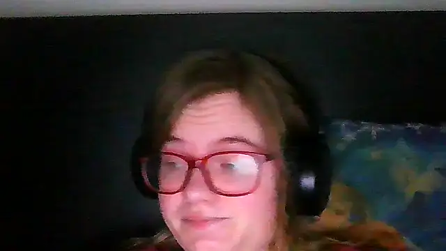 Moonolighta online show from October 11, 7:29 am