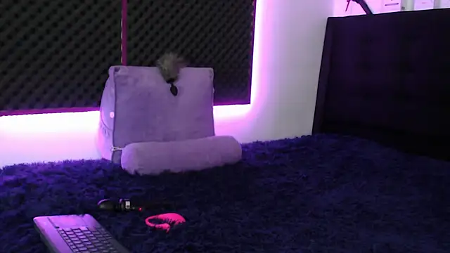 karlamoon23 online show from November 29, 8:56 pm