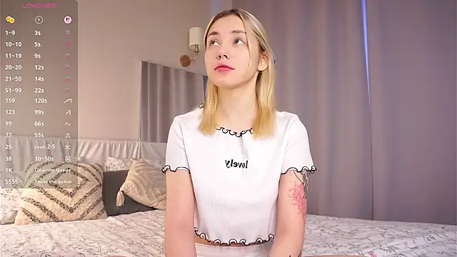 LilianBenskin online show from February 2, 6:12 am