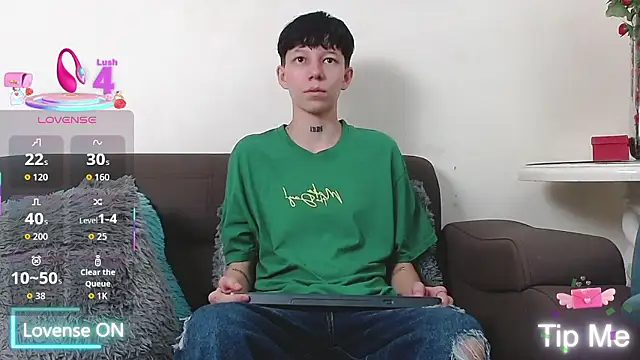 LiamBrown09 online show from January 16, 7:18 pm