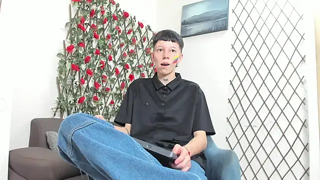 LiamBrown09 online show from July 7, 7:18 pm