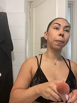 jessens144 online show from December 19, 4:25 pm