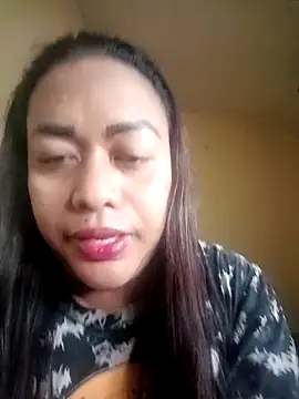 EmmaKantutera online show from December 5, 8:34 am