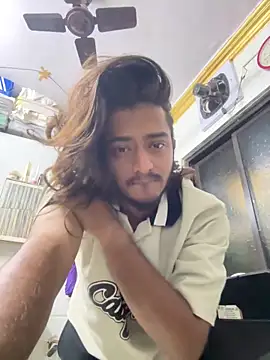 Snapshot of seenu2101 chatting on March 2, 3:30 am seenu2101 online show from March 2, 3:30 am