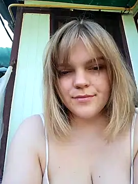 Snapshot of SirWolff chatting on May 22, 3:06 pm SirWolff online show from May 22, 3:06 pm