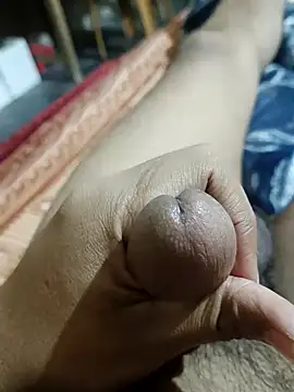 zayaan0 online show from December 1, 5:07 pm