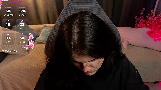 Snapshot of Dark_Shine chatting on February 11, 8:14 pm Dark Shine online show from February 11, 8:14 pm