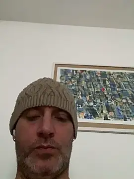 Snapshot of Maurinho3005 chatting on November 20, 8:14 am Maurinho3005 online show from November 20, 8:14 am