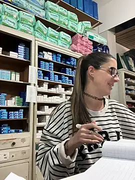 ferchule7 online show from November 13, 5:23 pm