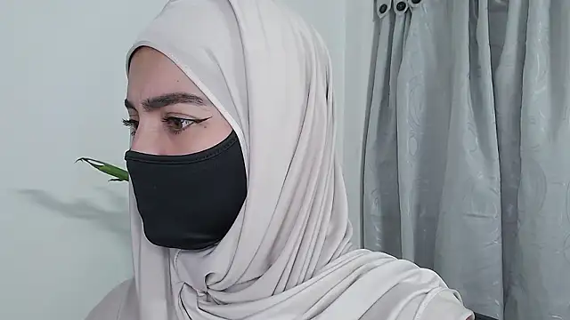 jade nassar online show from February 3, 1:26 am