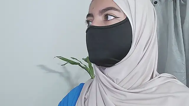 jade nassar online show from February 7, 4:22 pm