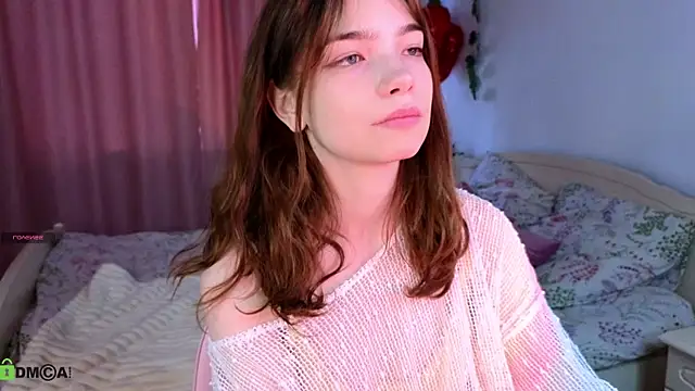 Snapshot of Evi_Brook chatting on April 27, 1:31 pm Evi Brook online show from April 27, 1:31 pm
