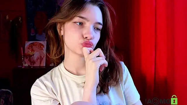 Snapshot of Evi_Brook chatting on May 27, 1:19 pm Evi Brook online show from May 27, 1:19 pm
