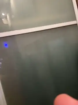 Snapshot of NakedYadi chatting on September 28, 8:25 pm NakedYadi online show from September 28, 8:25 pm