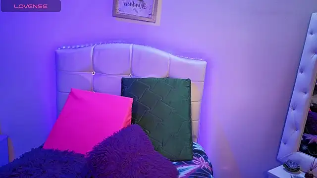 elapetitie online show from January 14, 6:52 am