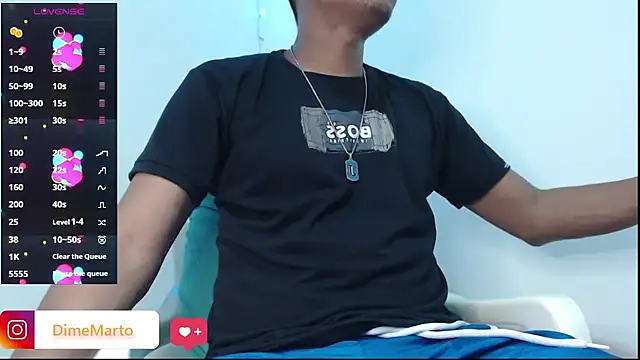 Snapshot of mike_black_22 chatting on July 6, 3:36 pm mike black 22 online show from July 6, 3:36 pm