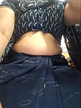 indianhotwife639 online show from February 16, 10:22 am