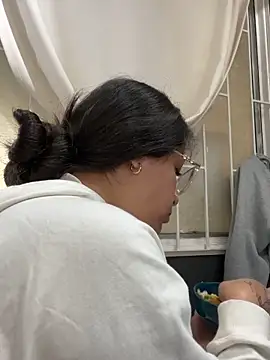 Alyha Cortes online show from November 20, 1:22 pm