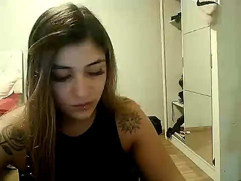 Becca B online show from February 18, 11:44 pm